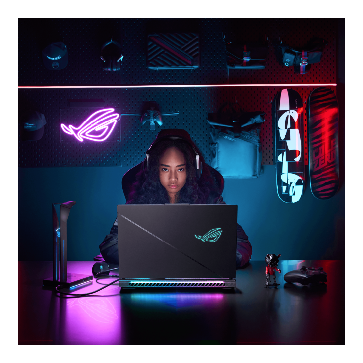 لپ تاپ گیمینگ ایسوس ROG Strix Scar 18 G834JYR (2024)